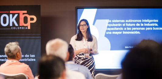 Rockwell Automation acelera la autonomía industrial y la IA en Colombia Evento RokTop en Cartagena 2026.