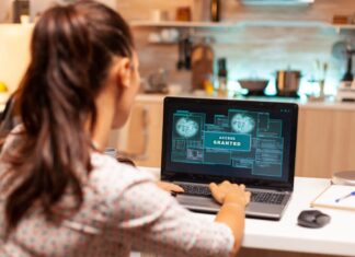 Kaspersky expone cómo la ciberdelincuencia apunta a PyMEs usando software falso de IA Kaspersky revela que ciberdelincuentesusan herramientas como ChatGPT, Claude y DeepSeek para atacar a PyMEs.