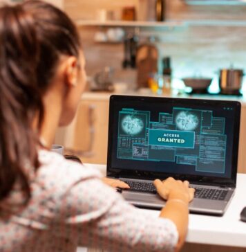 Kaspersky expone cómo la ciberdelincuencia apunta a PyMEs usando software falso de IA Kaspersky revela que ciberdelincuentesusan herramientas como ChatGPT, Claude y DeepSeek para atacar a PyMEs.