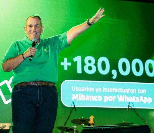 Mibanco lleva la IA Agéntica de AWS a WhatsApp para transformar las microfinanzas