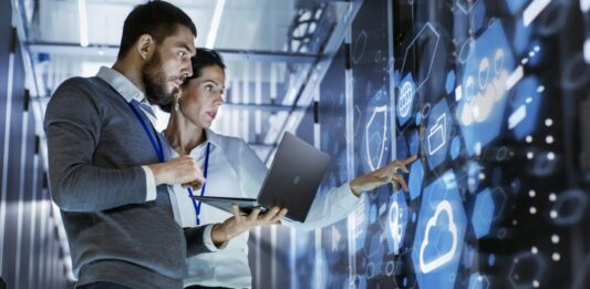 SAP e IBM impulsan la modernización de ERP en la nube para acelerar la innovación con IA Modernización de entornos ERP.