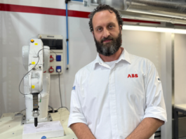 ABB Robotics inauguró sus oficinas en Buenos Aires y refuerza su apuesta por la automatización industrial Adrián Covi, Gerente de Negocios en ABB Robotics.