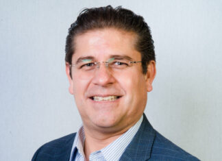 Cómo la tecnología impulsa resultados financieros reales en las PyMEs de América Latina José Ángel Morales, Director System Channel SMBs para Latinoamérica de habla hispana en AMD.