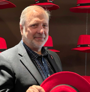 La seguridad del sistema operativo en la era de la Inteligencia Artificial Alejandro Dirgan, líder de la plataforma RHEL para Latinoamérica en Red Hat.