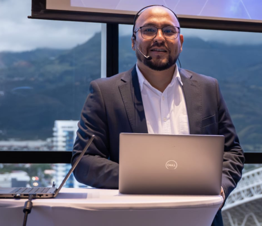 Noventiq: Hoja de ruta para construir agentes de IA con Microsoft Copilot y Agent Factory Alonso Wong, de Noventiq.