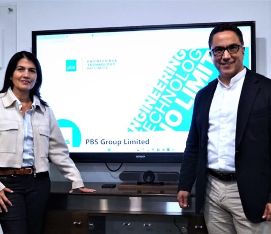 PBS Group fortalece su estrategia regional y desarrollo de soluciones tecnológicas en el mercado peruano Nella Aguilar, Country Manager de PBS Group Perú y Leonardo Velásquez, Regional Infrastructure & Networking Director de PBS Group.