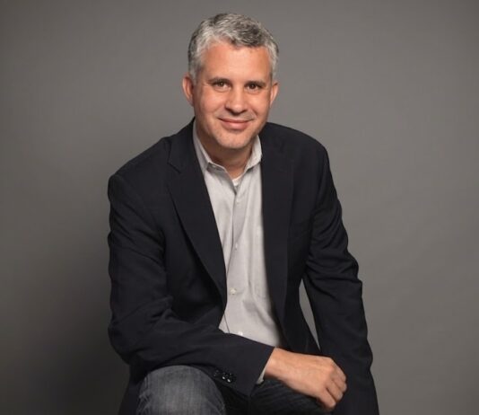 Dell Technologies transforma los datos empresariales en contextos de confianza para los agentes de IA Arthur Lewis, presidente de Infrastructure Solutions Group de Dell Technologies.
