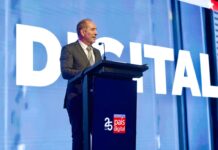 Acelerar la adopción tecnológica: el llamado de cierre del XIV Summit País Digital Biministro de Economía, Fomento y Turismo, y de Minería, Daniel Mas